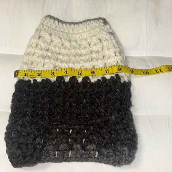 Handmade pets crochet sweater - Picture 6 of 6